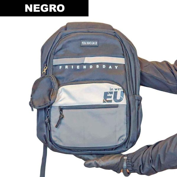 Mochila Kawai con Peluche y Broches CyS Huancayo - Imagen 4